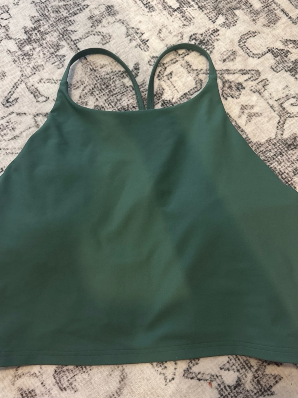Women's cropped, built in bra tank, OLD navy power soft